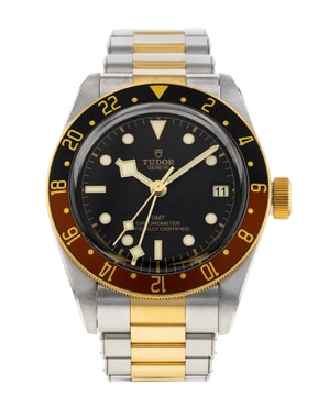 Browse our selection of automatic watches from prestigious brands such as Blancpain, Bell & Ross, Breitling and Rolex.